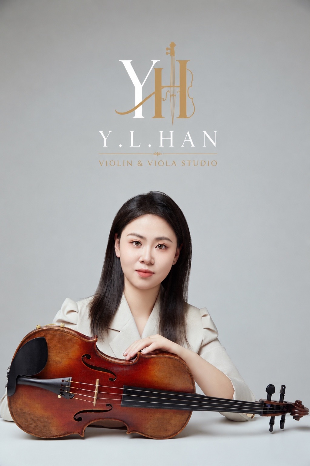 Portrait of Yulong Han, a Chicago-based viola performer and violin and viola instructor